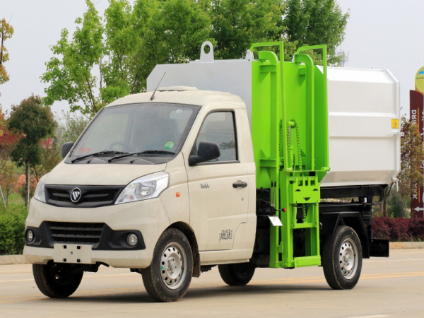 國(guó)六3方 藍(lán)牌長(zhǎng)安 掛桶垃圾車(chē)