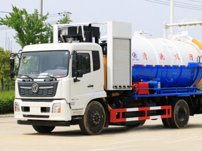 東風小多利卡清洗吸污兩用車