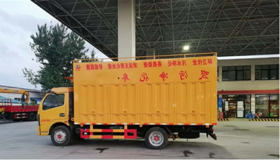 東風(fēng)大多利卡吸污凈化車-環(huán)保綠