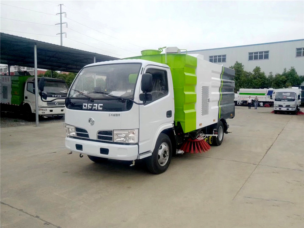 9方東風(fēng)大福瑞卡 洗掃車